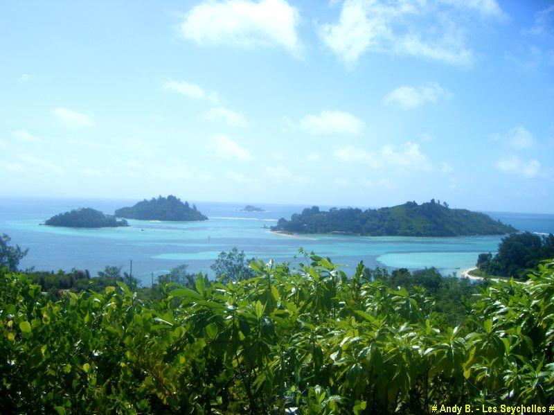 Vue de Cerf Island.JPG